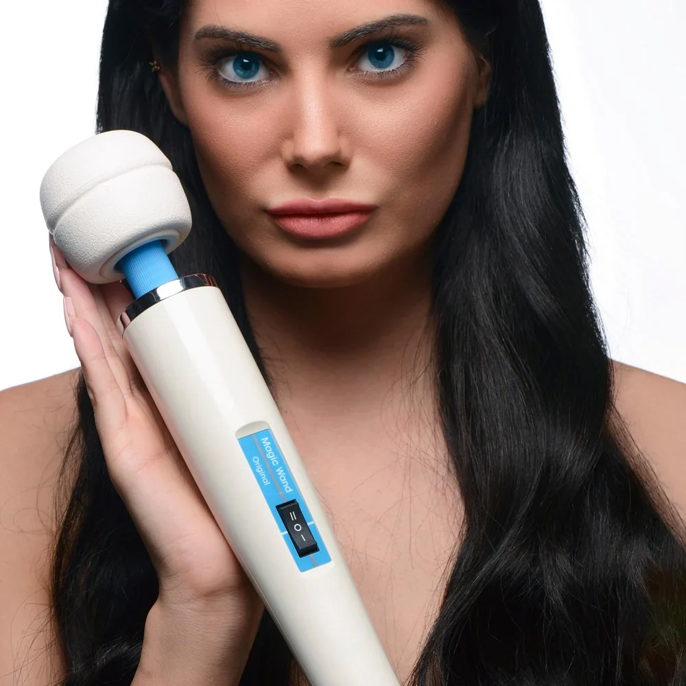 Hitachi Magic Wand + 2 Free Accessories - Image 2