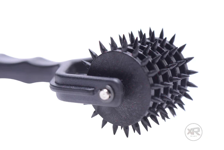 Spiked 5-Row Pinwheel - Image 2